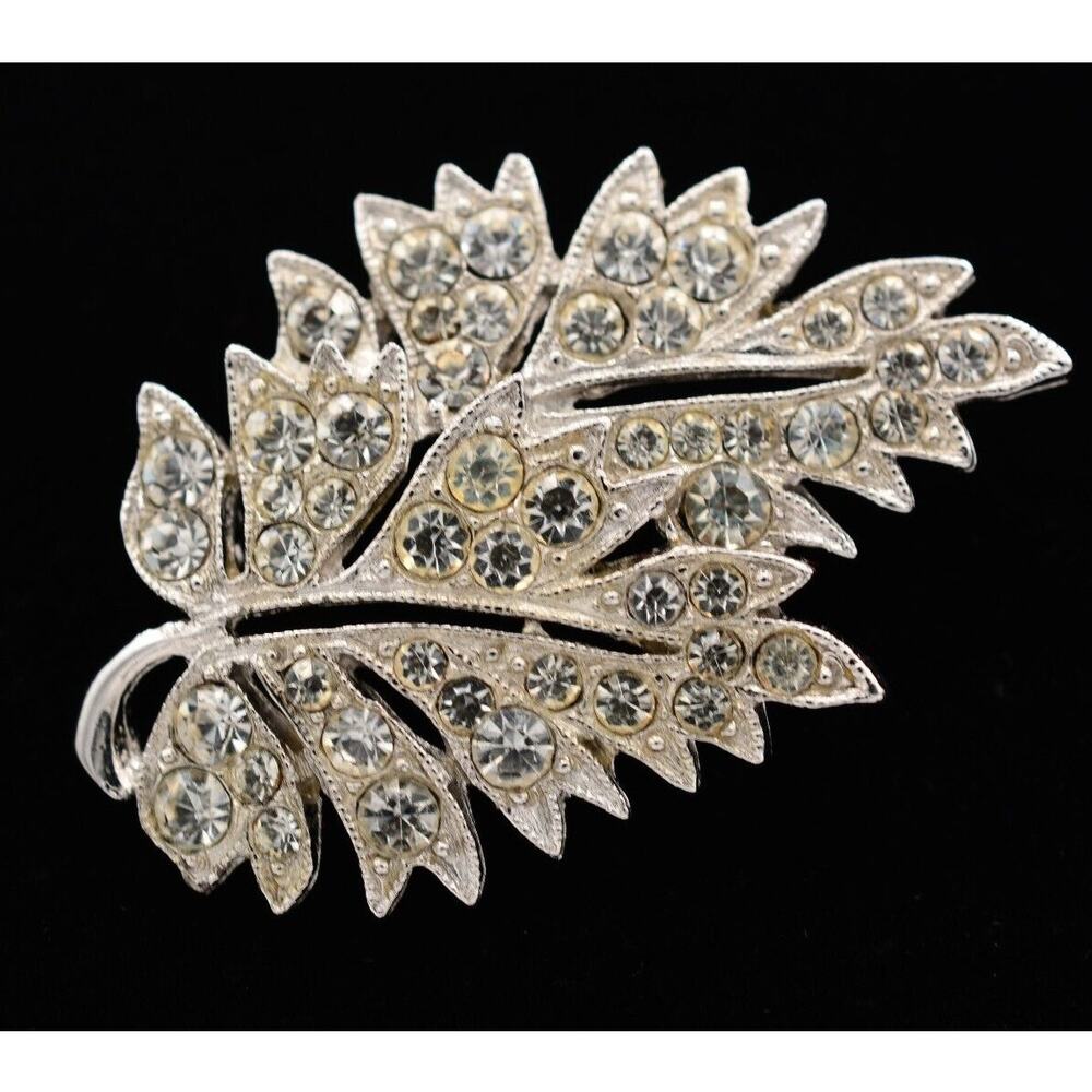 Ora Vintage Crystal Leaf Pin Brooch Rhinestone Silver Sparkling Signed 40s Bin5A
